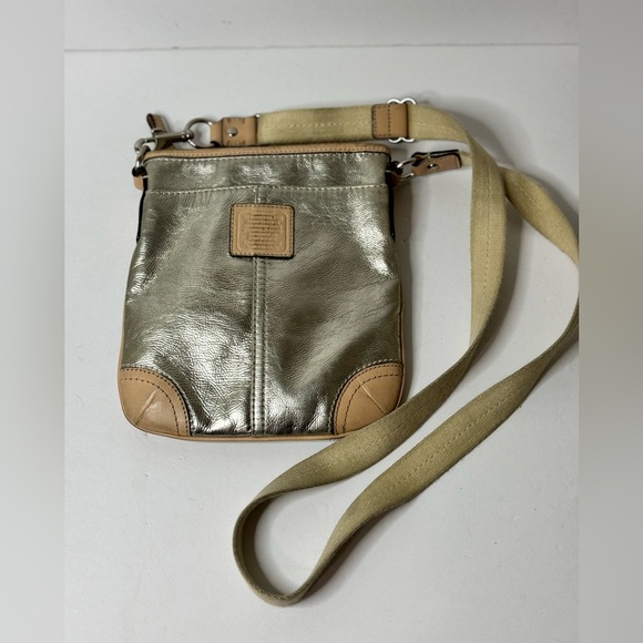 Coach Swingpack East Metallic Silve Crossbody Bag Leather Trim Adjustable Strap - Picture 1 of 13